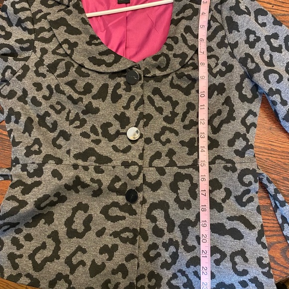 Sandro Animal Print Jacket Gray Black Medium - Picture 9 of 9